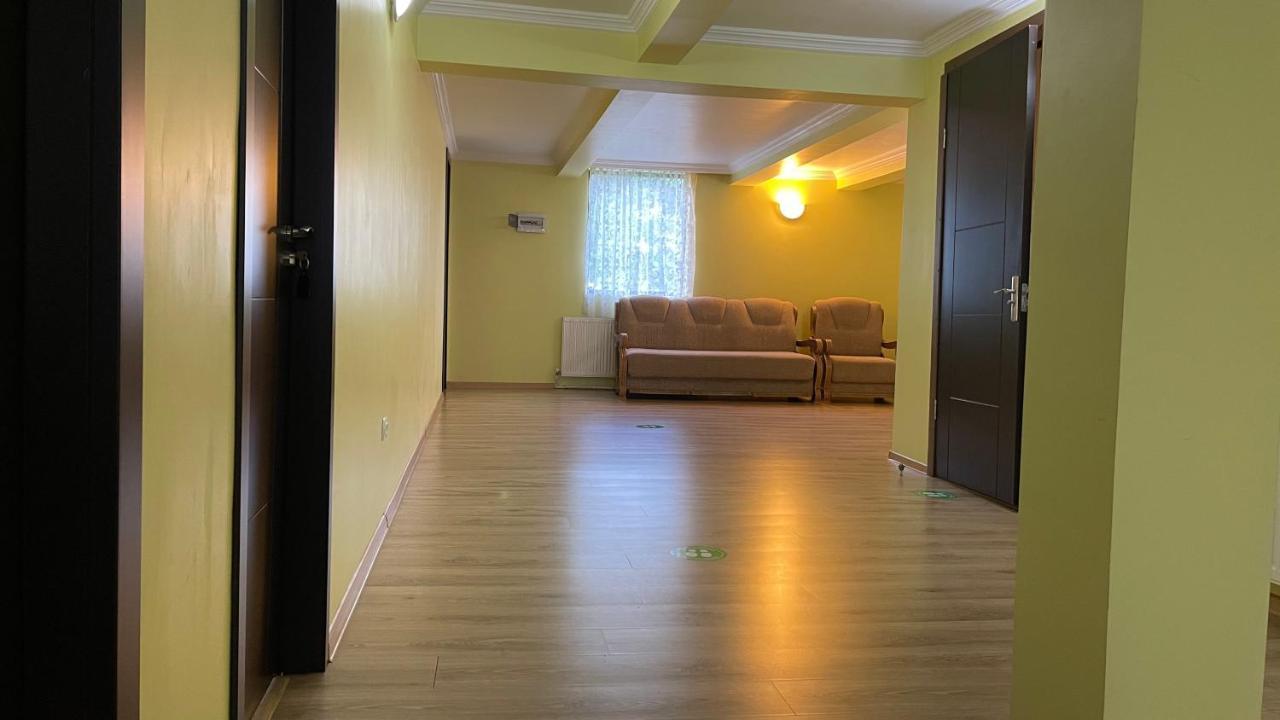 Mestiatour Guest House Екстериор снимка