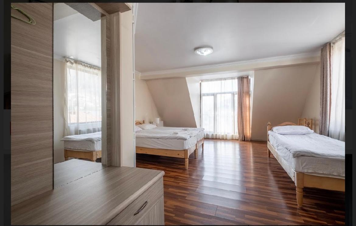 Mestiatour Guest House Екстериор снимка