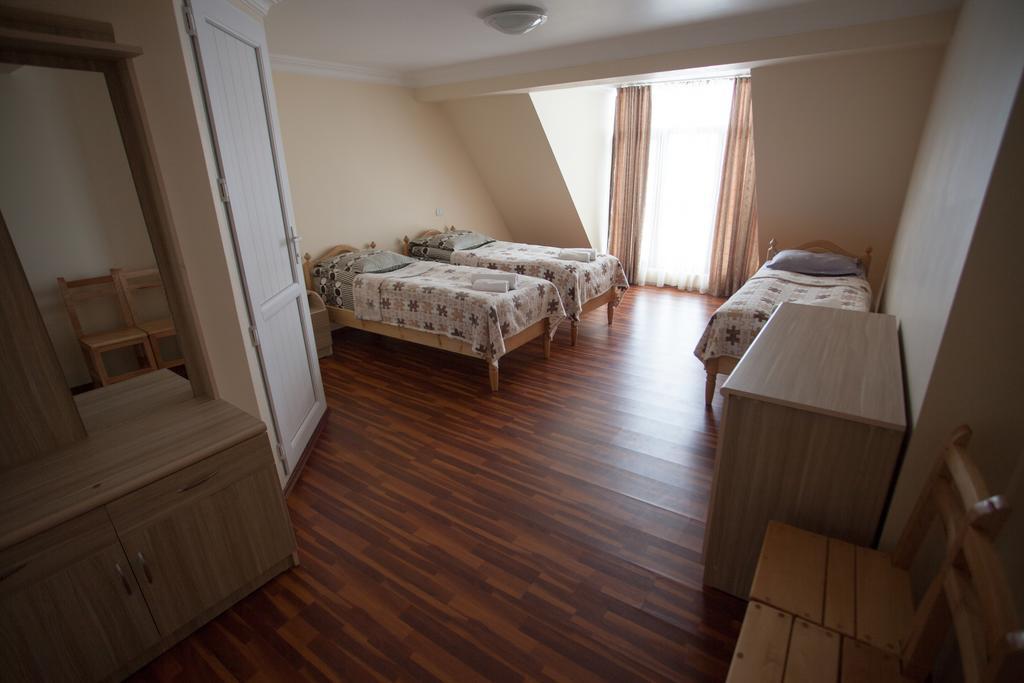 Mestiatour Guest House Екстериор снимка