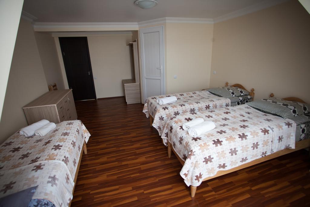 Mestiatour Guest House Екстериор снимка