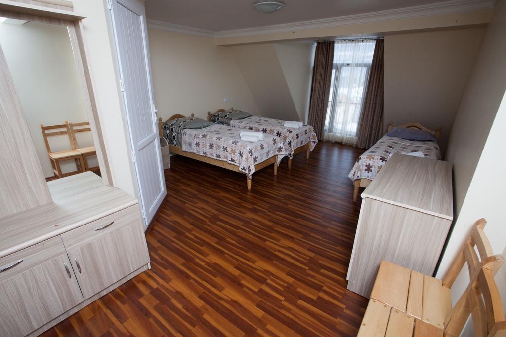 Mestiatour Guest House Екстериор снимка