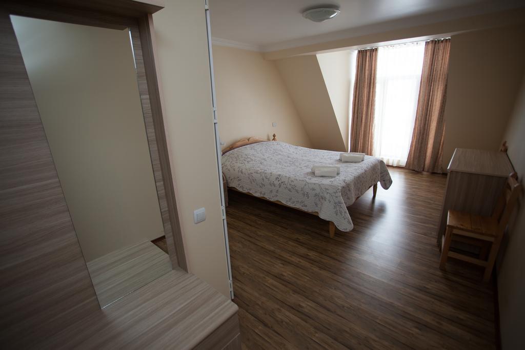 Mestiatour Guest House Екстериор снимка