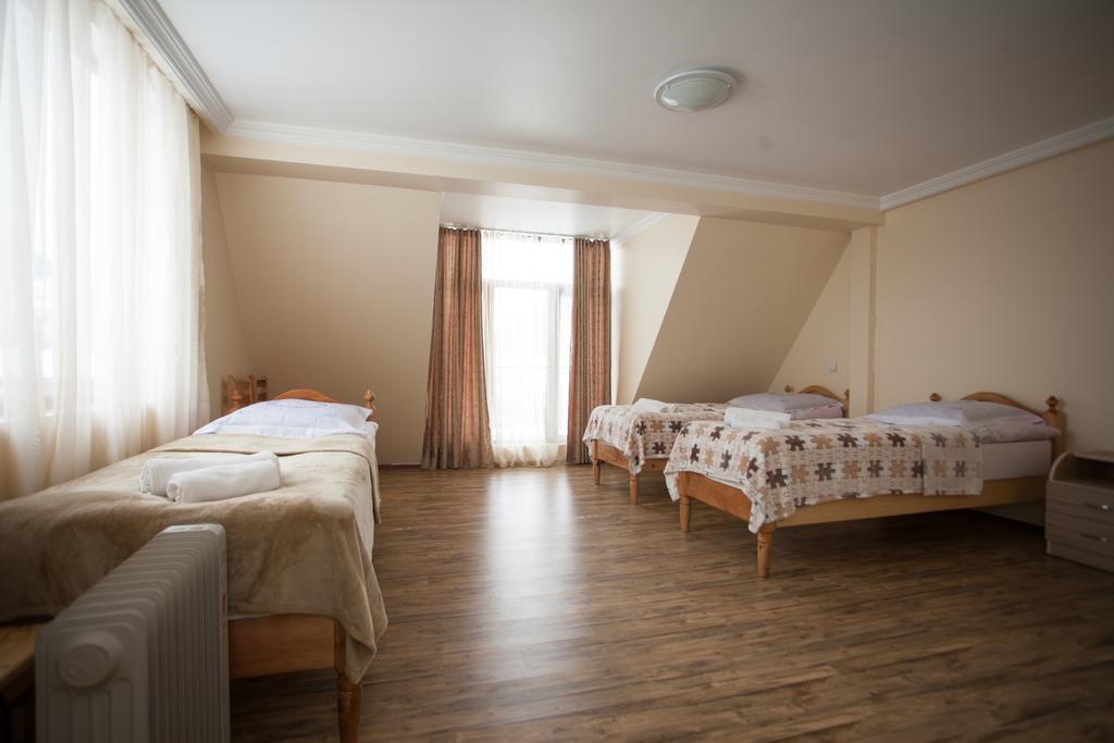Mestiatour Guest House Екстериор снимка