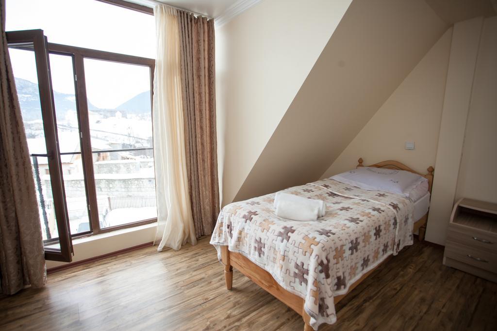 Mestiatour Guest House Екстериор снимка
