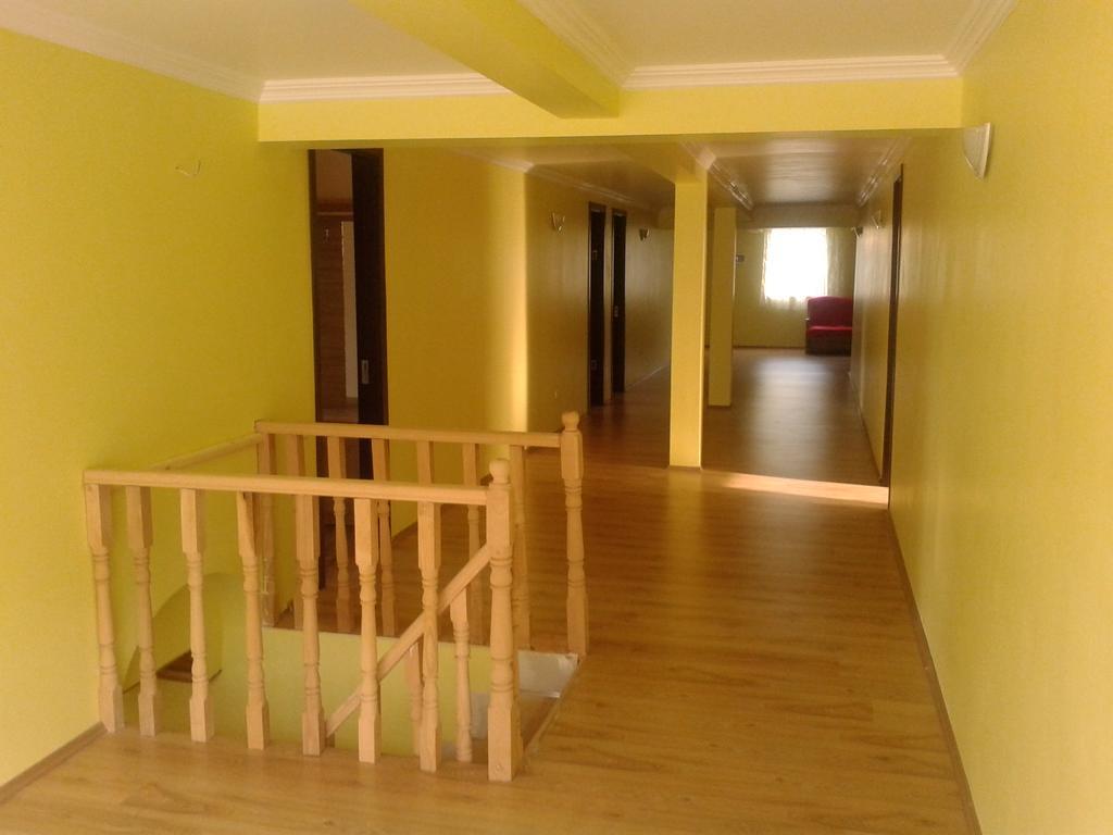 Mestiatour Guest House Екстериор снимка