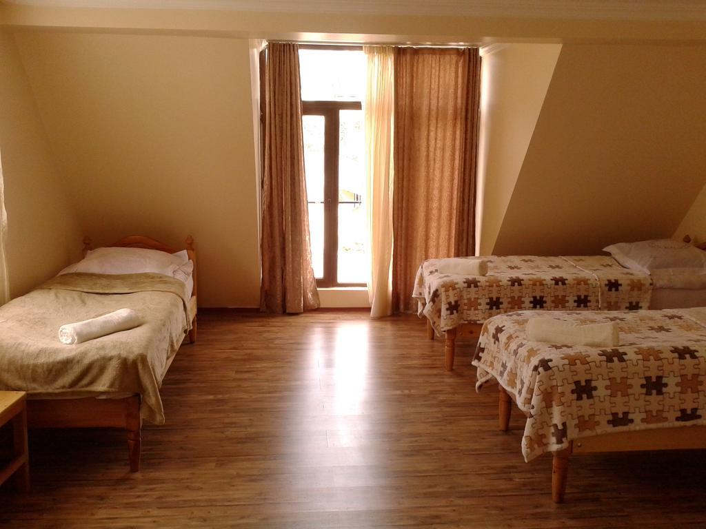Mestiatour Guest House Екстериор снимка