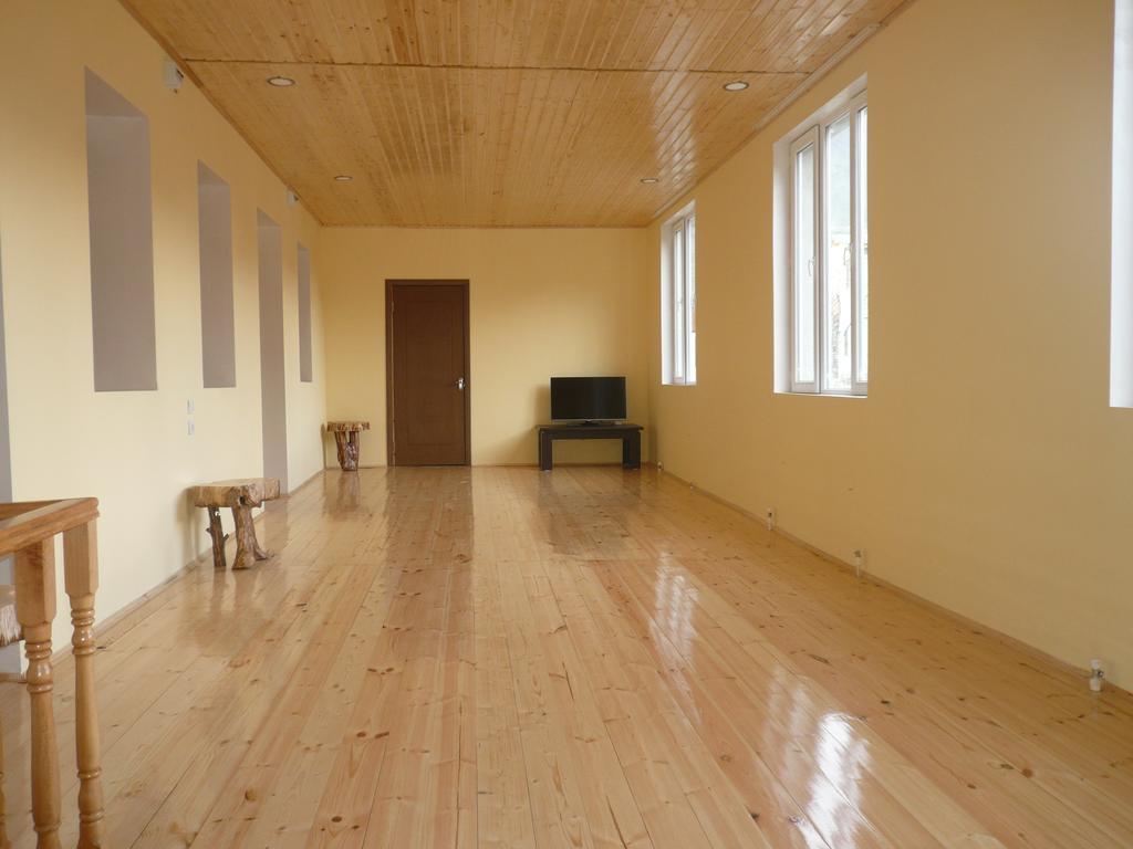 Mestiatour Guest House Екстериор снимка