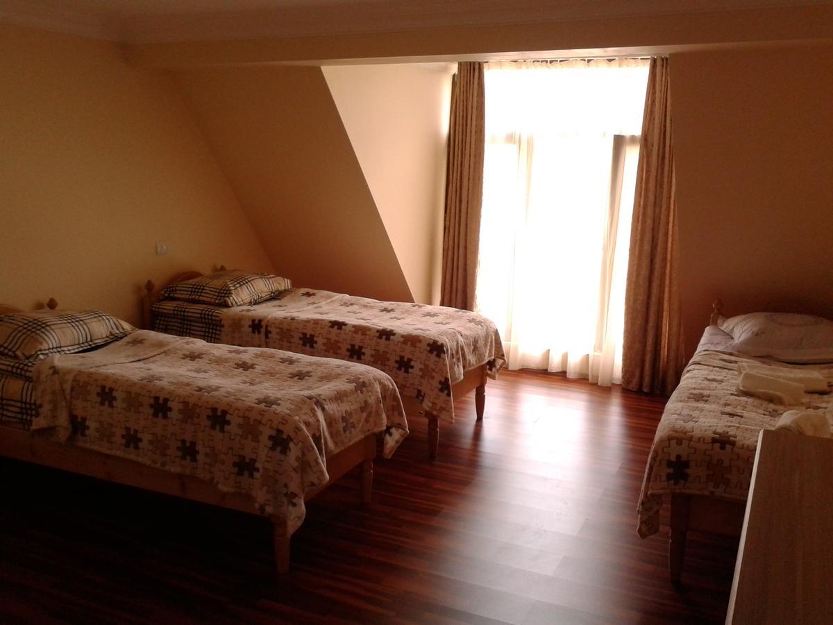 Mestiatour Guest House Екстериор снимка